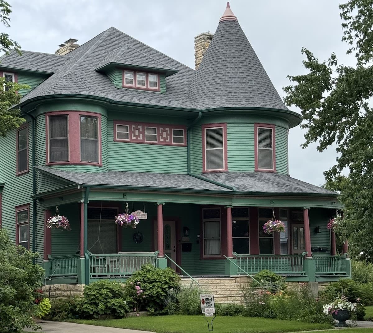 The Grinnellian Bed & Breakfast, Hotel in Grinnell