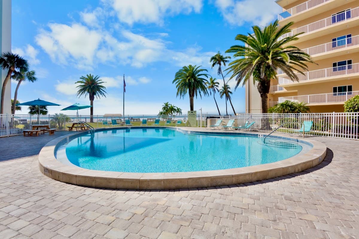 Jamaica Royale Condominiums, Resort in Siesta Key