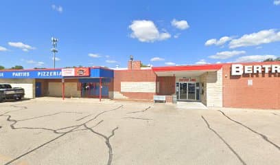 Hotel, Hotel in Waukegan