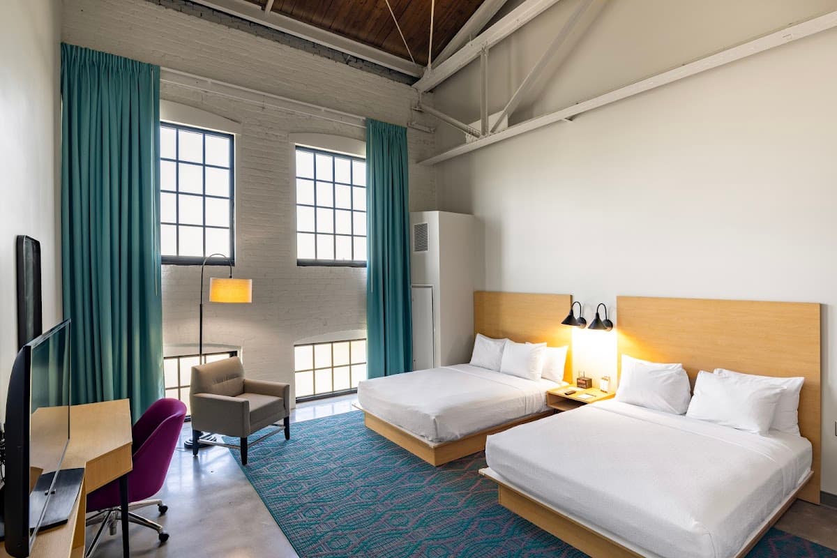 The Warehouse Hotel at Champion Mill, Hotel in Hamilton