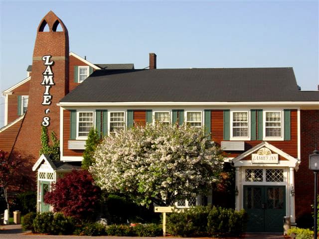 Lamies Inn and The Old Salt Restaurant, Hotel in North Hampton