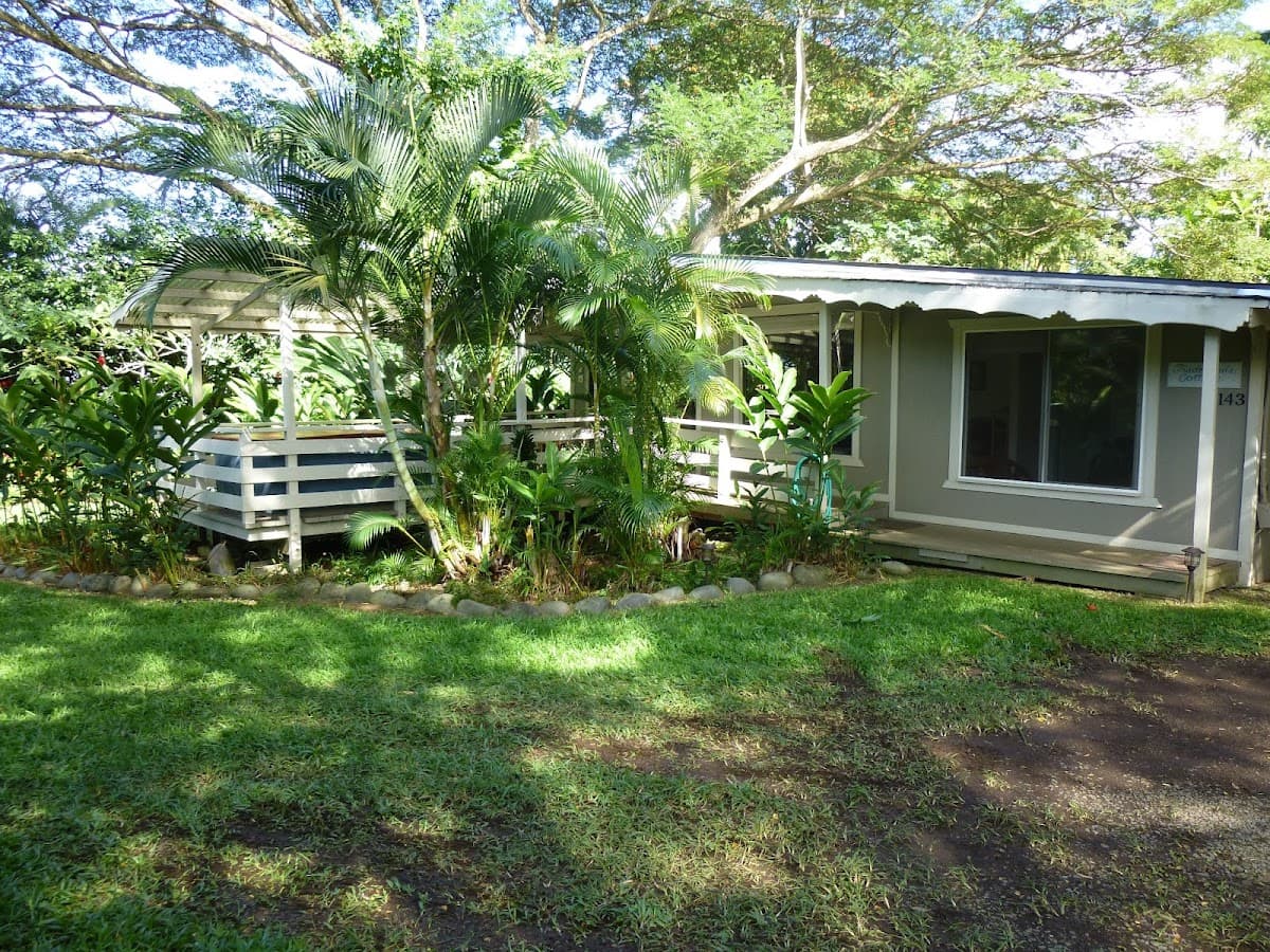 Hana's Tradewind Cottages, Holiday Home in Hana