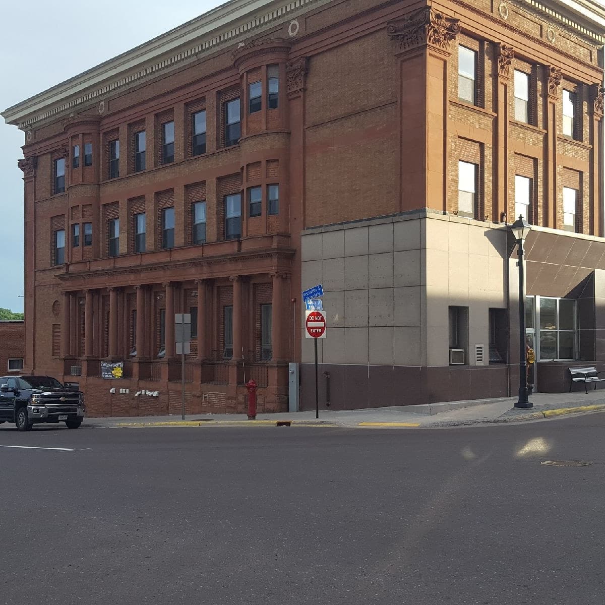 The Bank Hotel, Hotel in Hancock