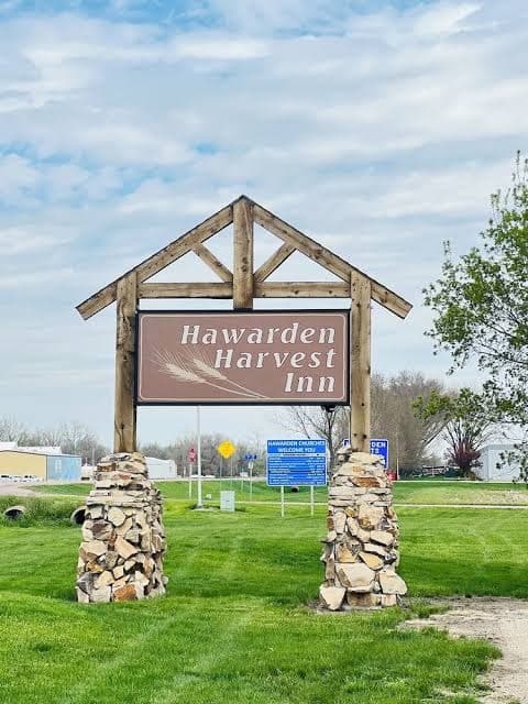 Hawarden Harvest Inn, Hotel in Hawarden