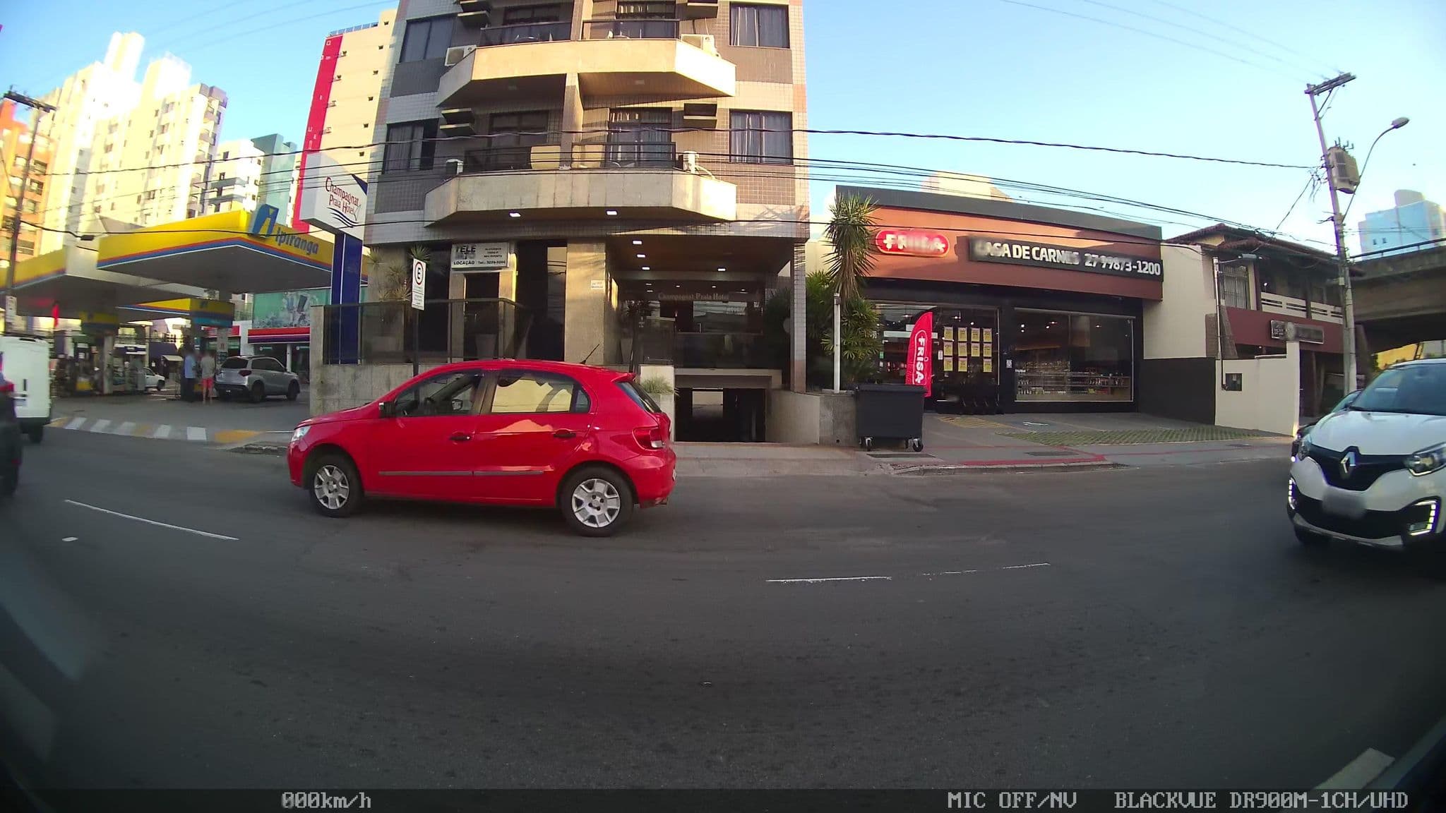 Street view near Champagnat Praia Hotel, Vila Velha — © kaart_2 (CC BY-SA · Mapillary)