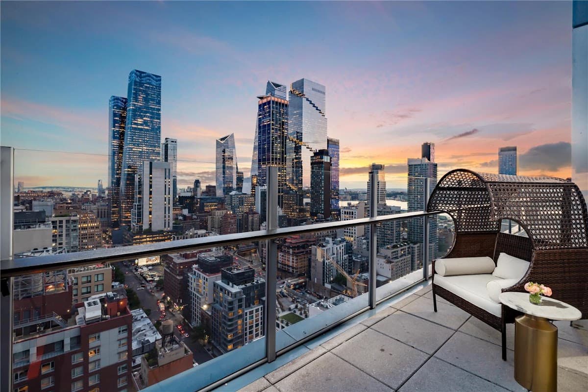 DoubleTree by Hilton Hotel New York Times Square West, Hotel in Times Square