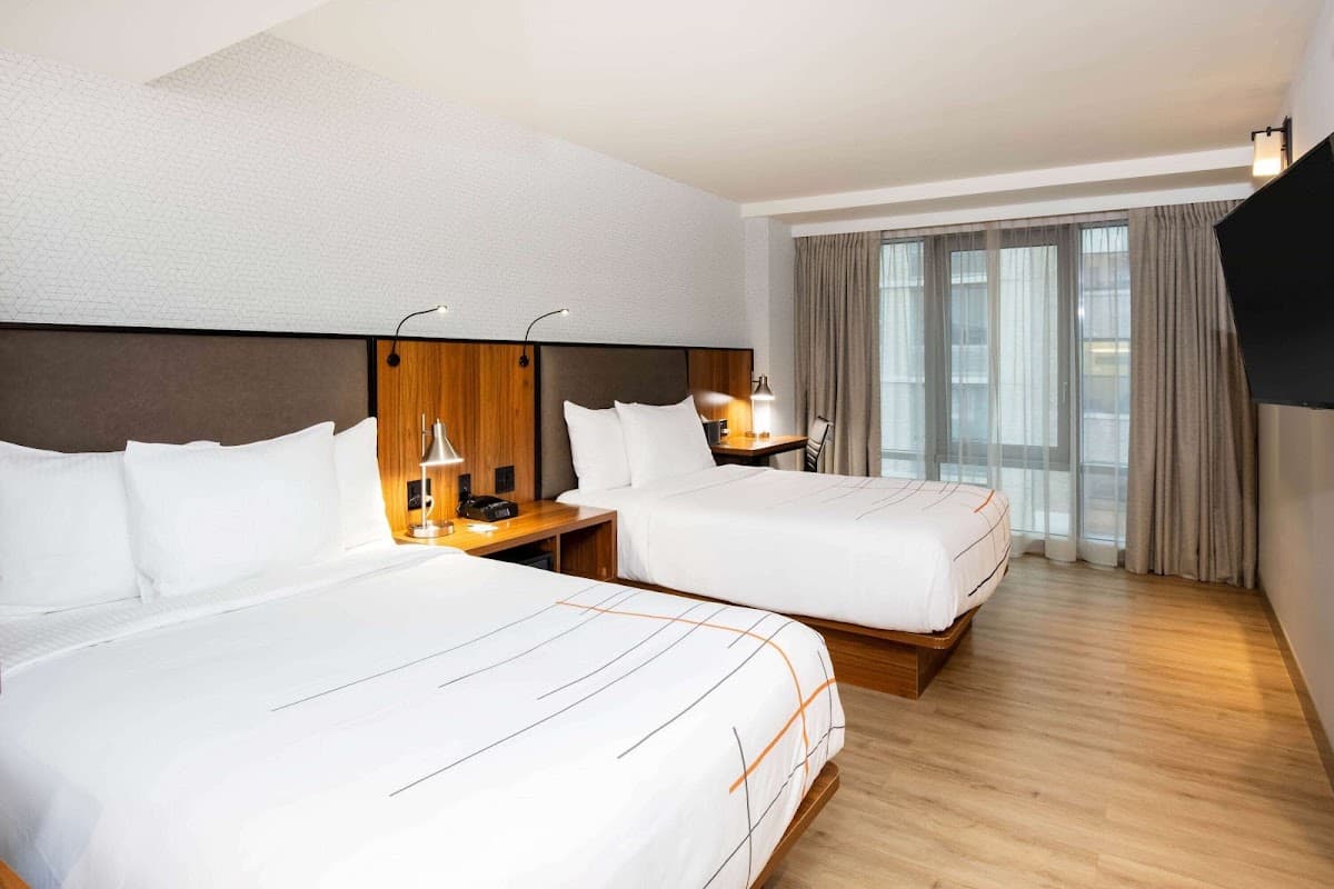 La Quinta Inn & Suites by Wyndham Times Square South, Hotel in Times Square