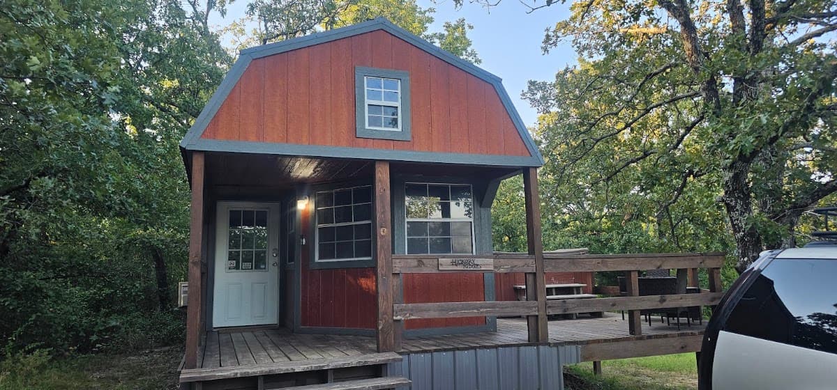 Coble Getaways, LLC, Hotel in Henryetta