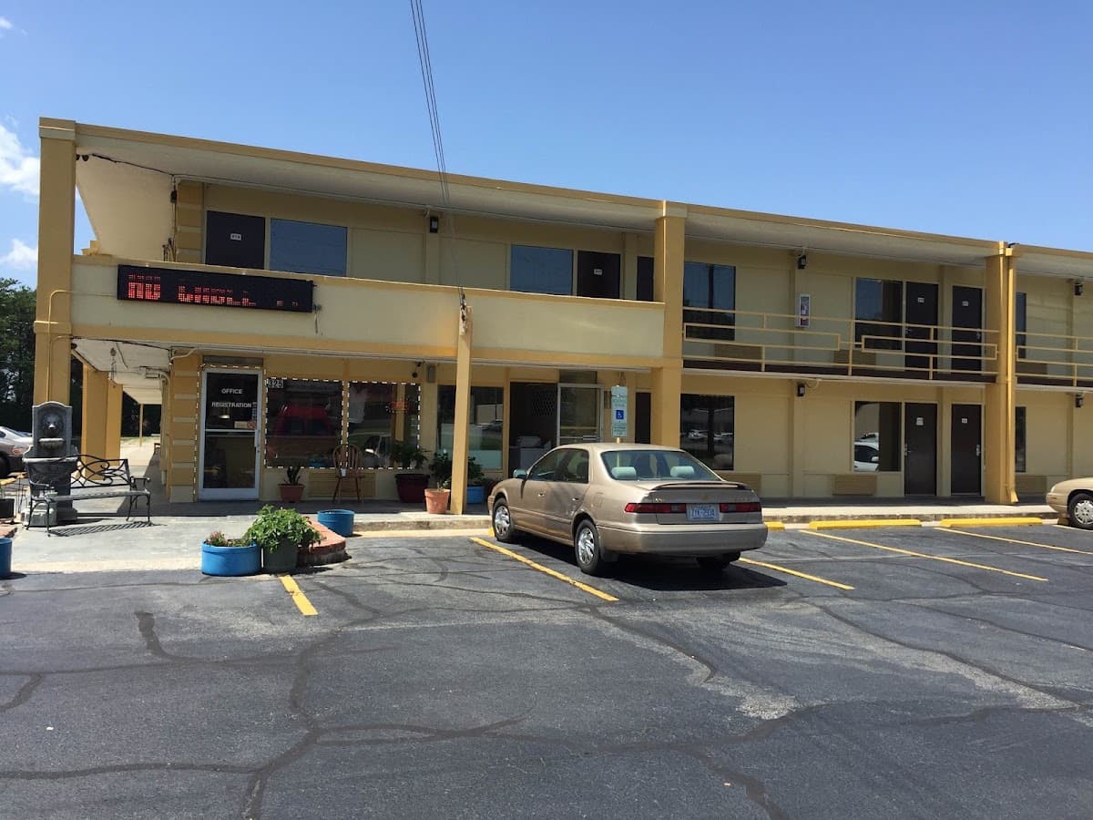 Deluxe Inn Hickory, Hotel in Hickory