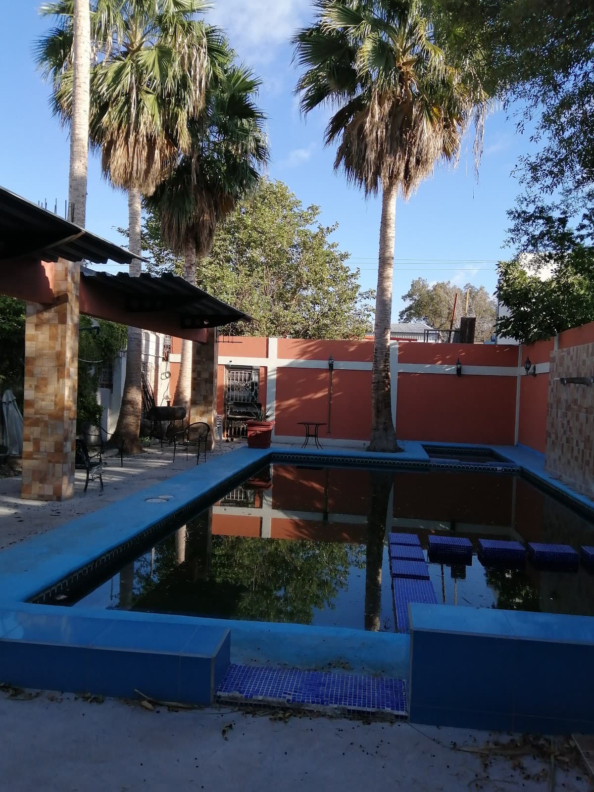 Plaza California, Hotel in Hidalgo