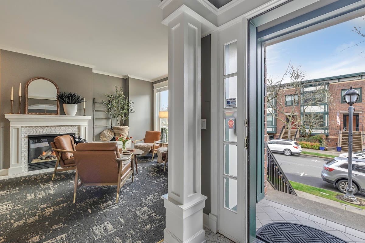 The Orenco Station Hotel, Hotel in Rockcreek