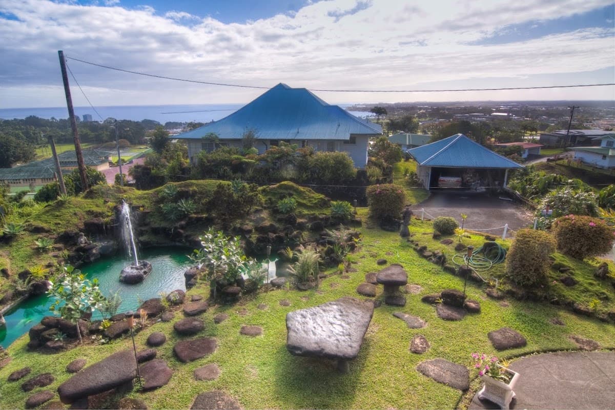 Hilltop Legacy Vacation Rental, Hotel in Hilo