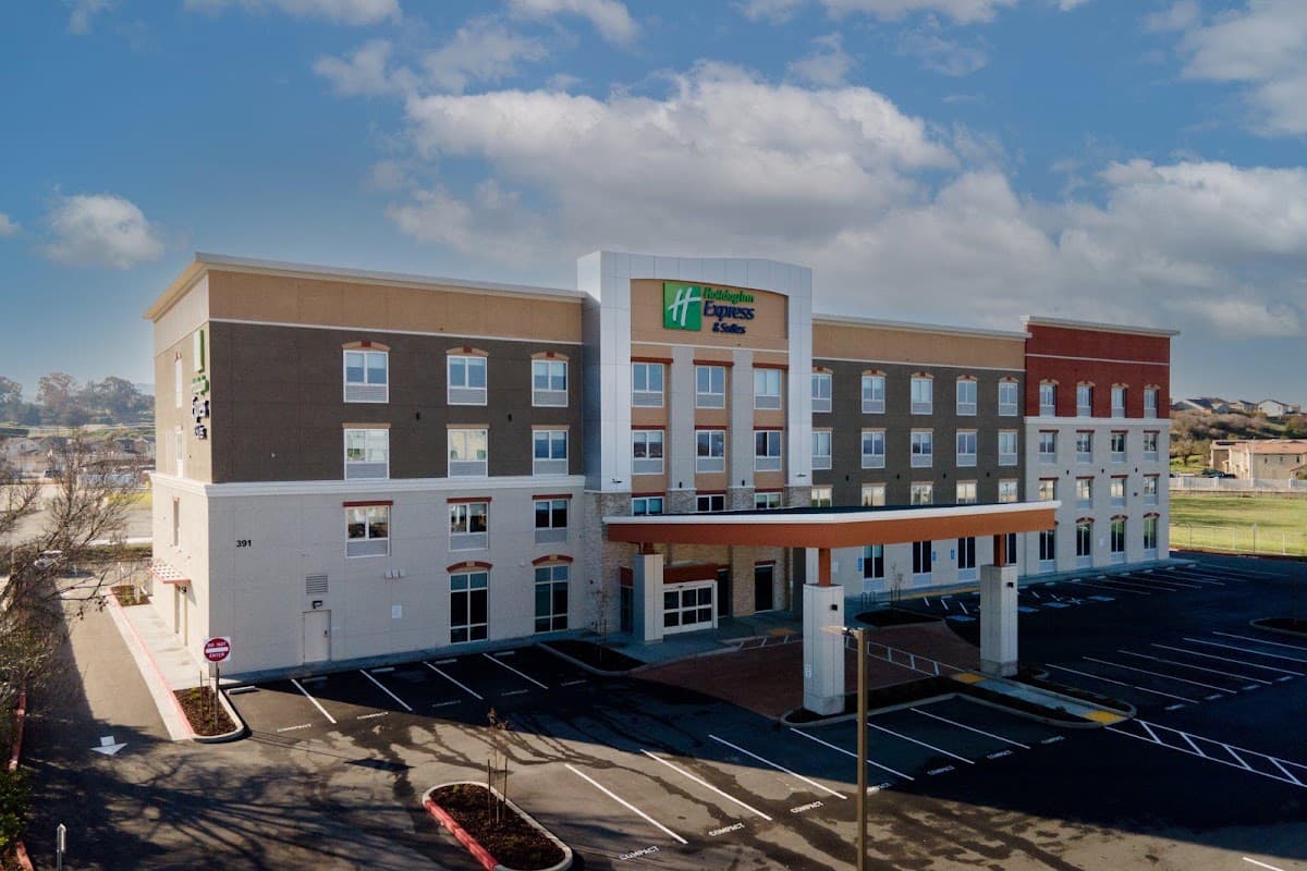 Holiday Inn Express & Suites Hollister by IHG, Hotel in Hollister