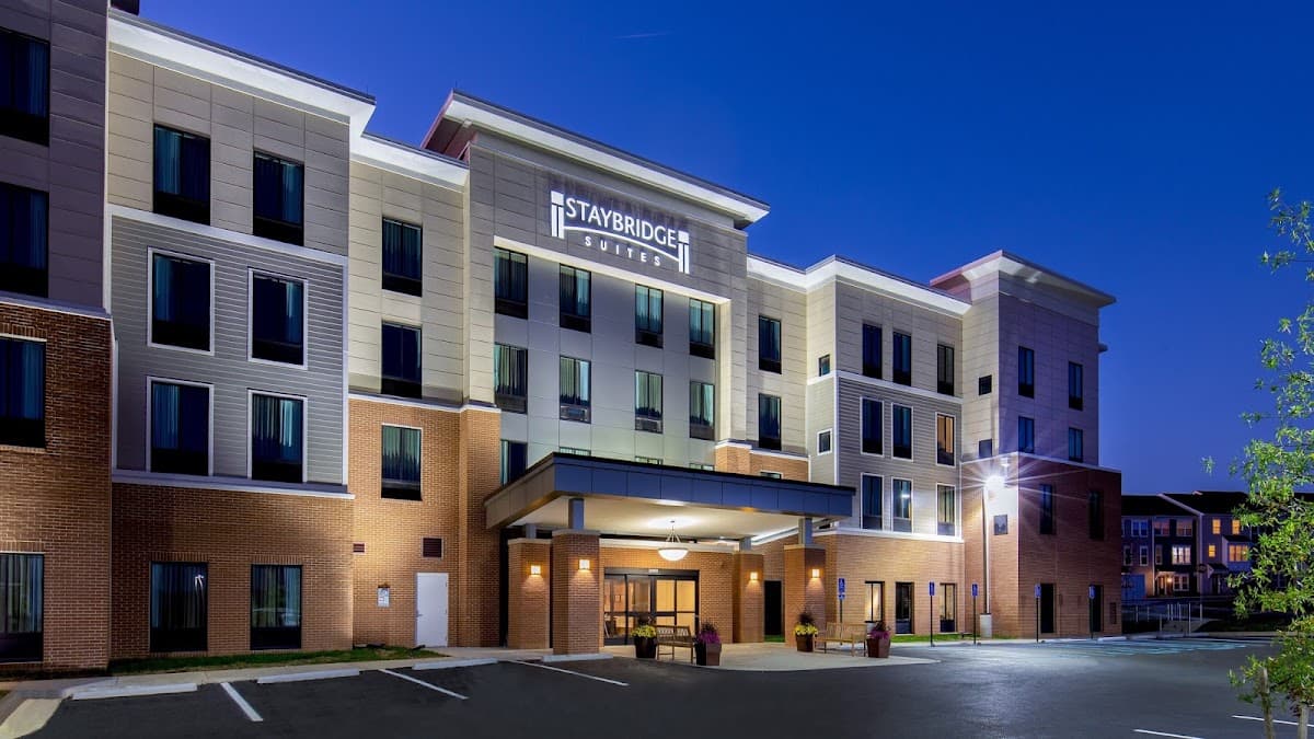 Staybridge Suites Charlottesville Airport by IHG, Aparthotel in Hollymead