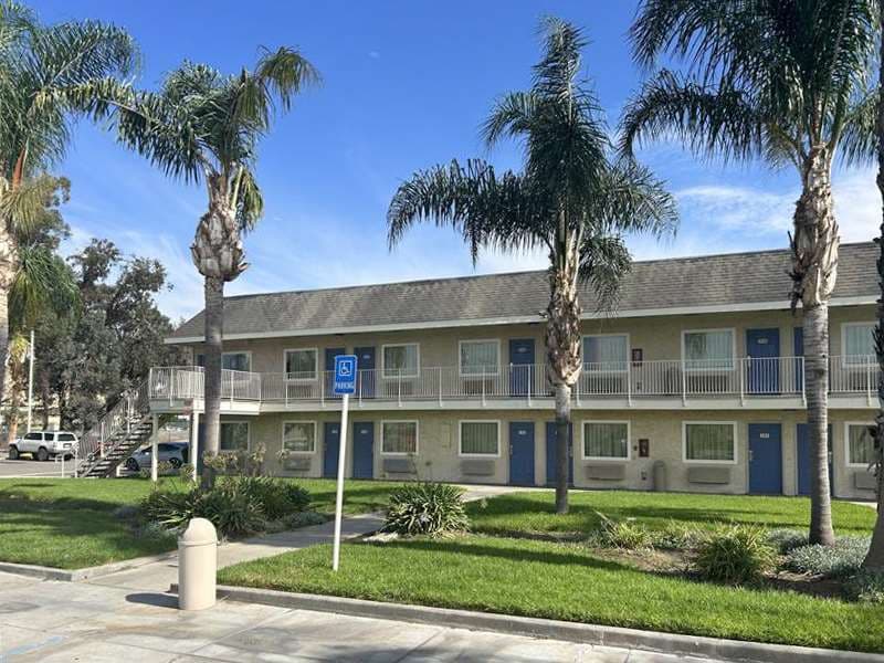 Studio 6 Suites - Riverside, CA - South, Aparthotel in Home Gardens