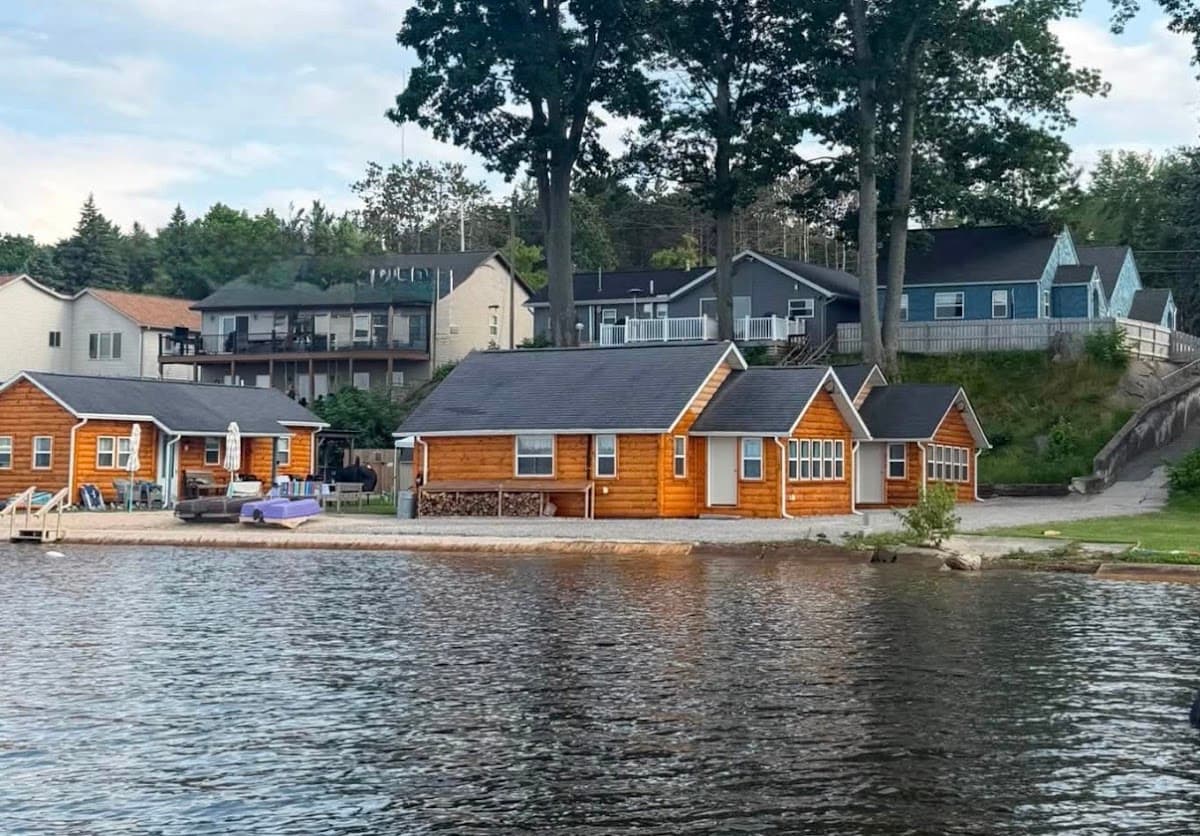 Houghtons North Sky Resort, Resort in Houghton Lake