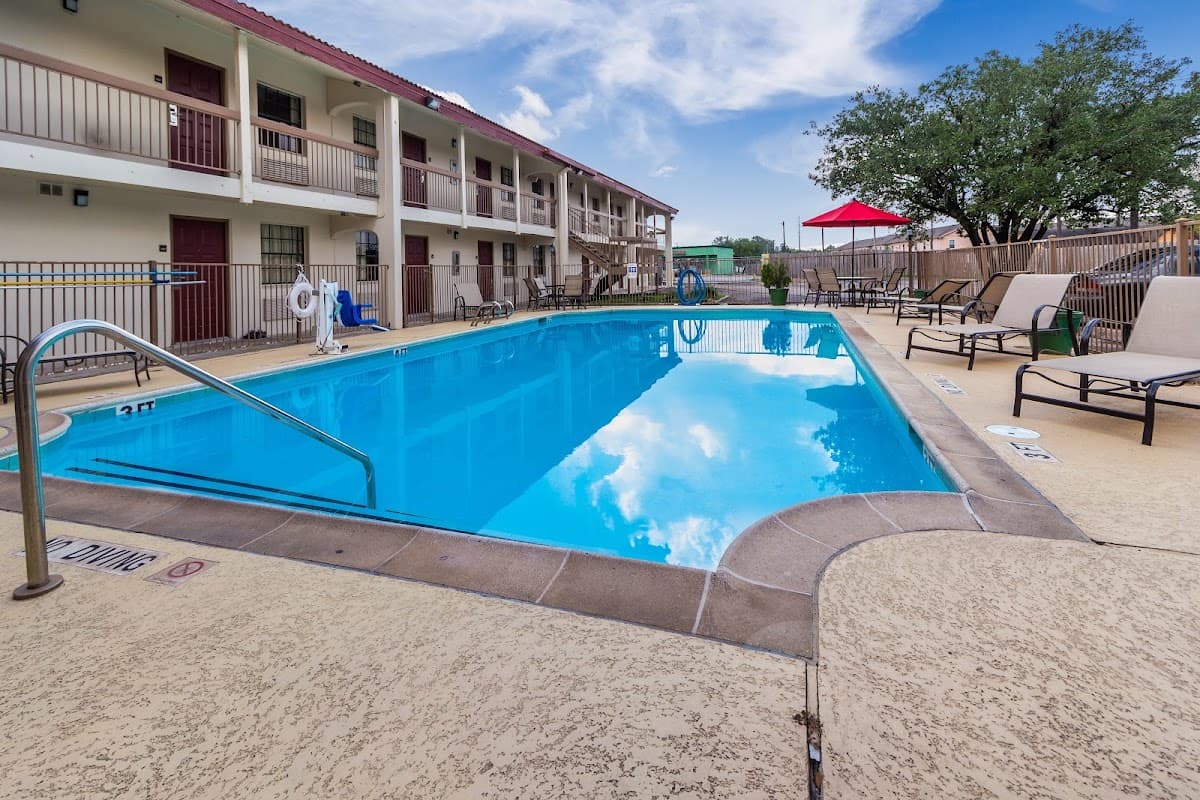 Red Roof Inn Houston East - I-10, Hotel in Jacinto City