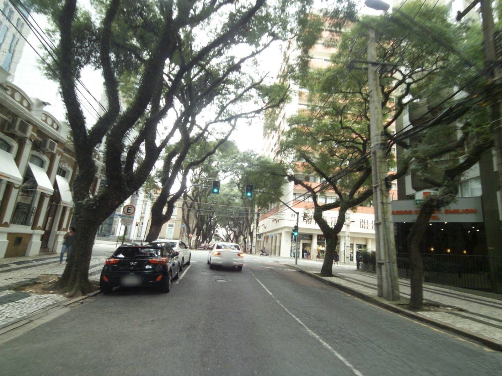 Street view near Harbor Self Saint Emilion, Curitiba — © projevias (CC BY-SA · Mapillary)