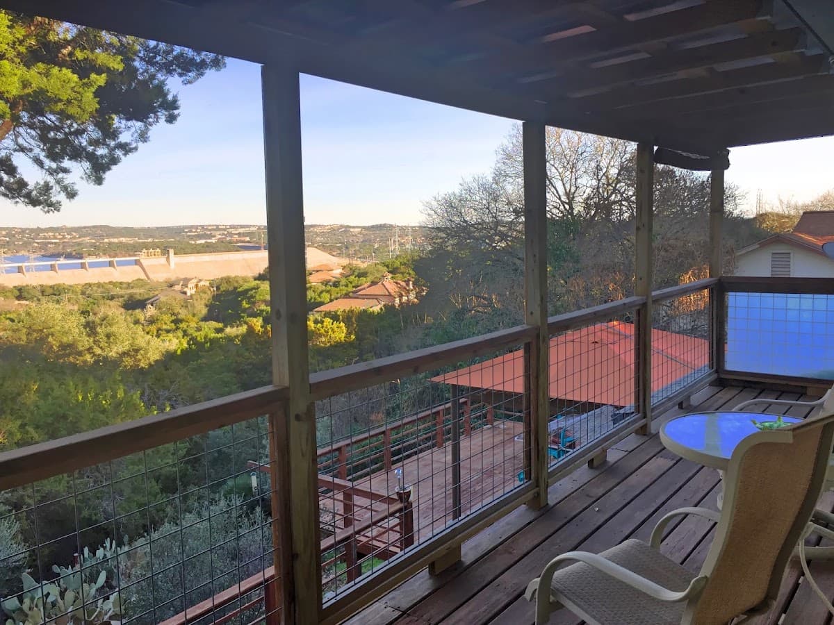 Lake Travis Tree Lodge, Hotel in Hudson Bend
