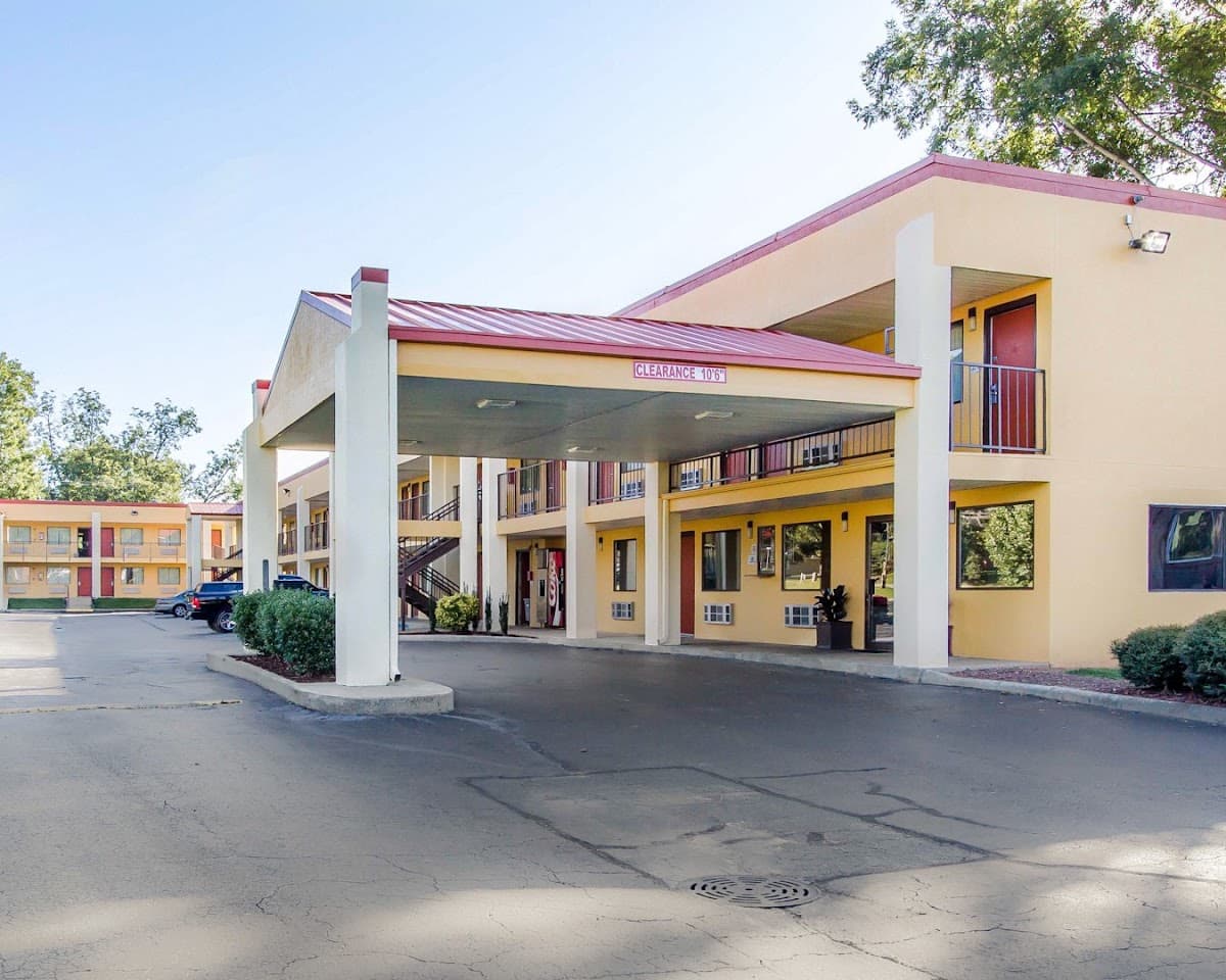Econo Lodge Lanett, Hotel in Lanett