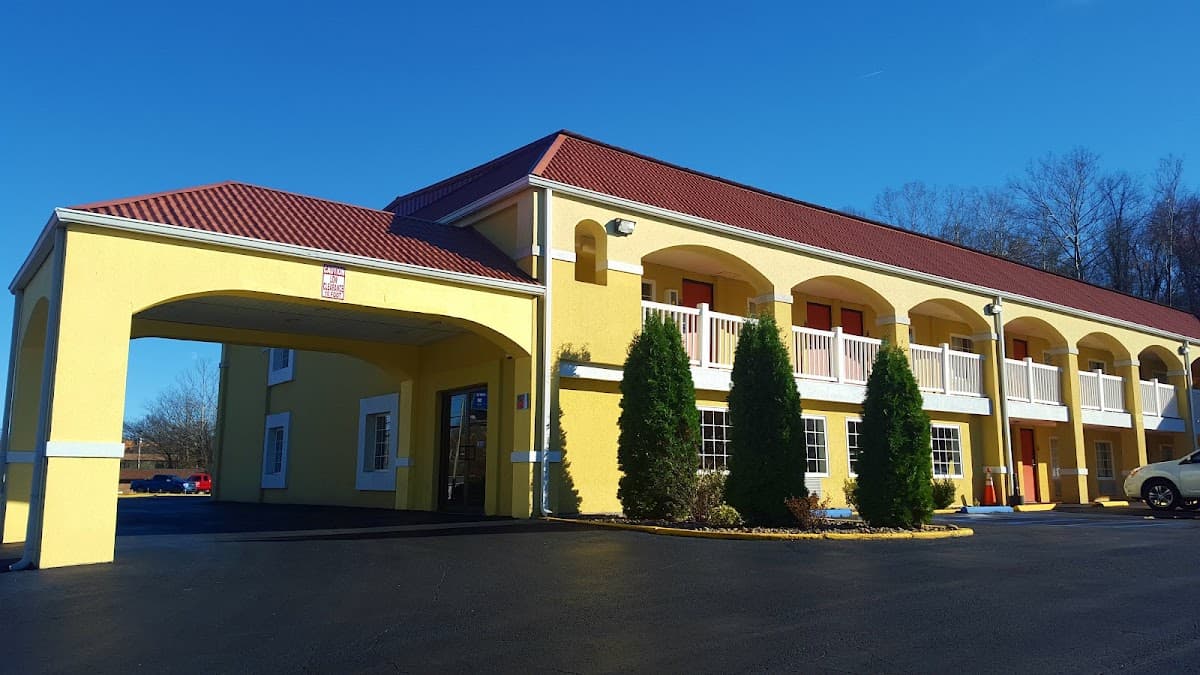 Econo Lodge Huntington - Barboursville University Area, Hotel in Pea Ridge