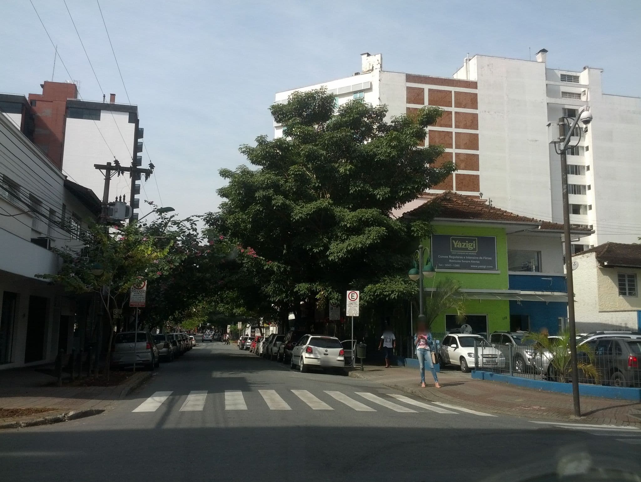 Street view near Ibis, Blumenau — © adrianojbr (CC BY-SA · Mapillary)