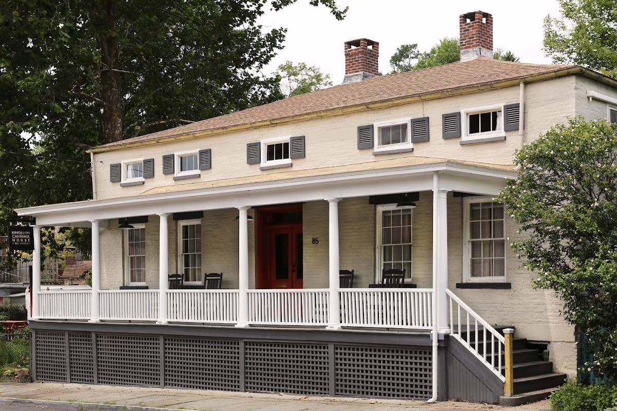 Kingston Carriage House, Bed & Breakfast in Kingston