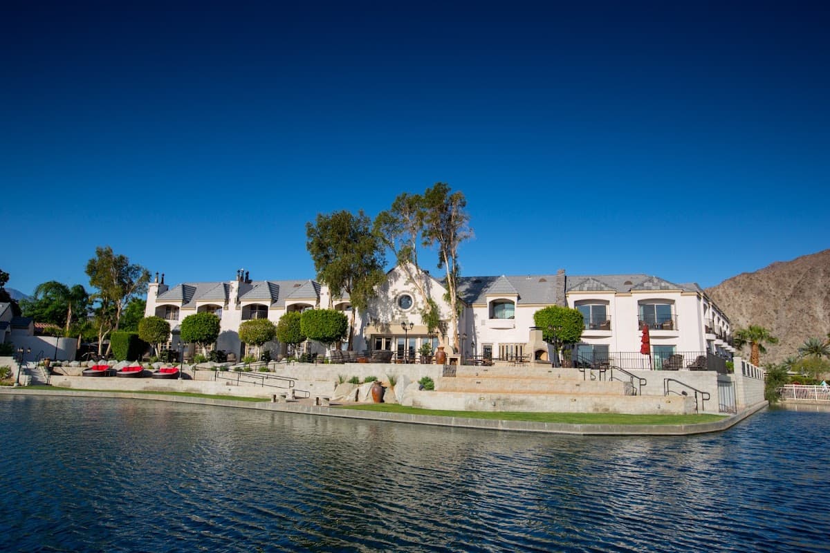 The Chateau at Lake La Quinta, Hotel in Bermuda Dunes