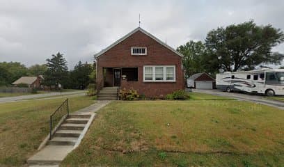 Holiday House Indy, Bed & Breakfast in Beech Grove