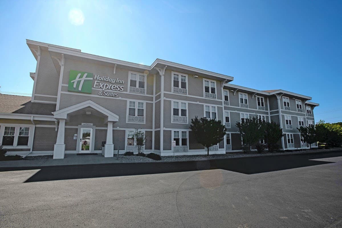 Holiday Inn Express & Suites Iron Mountain by IHG, Hotel in Iron Mountain