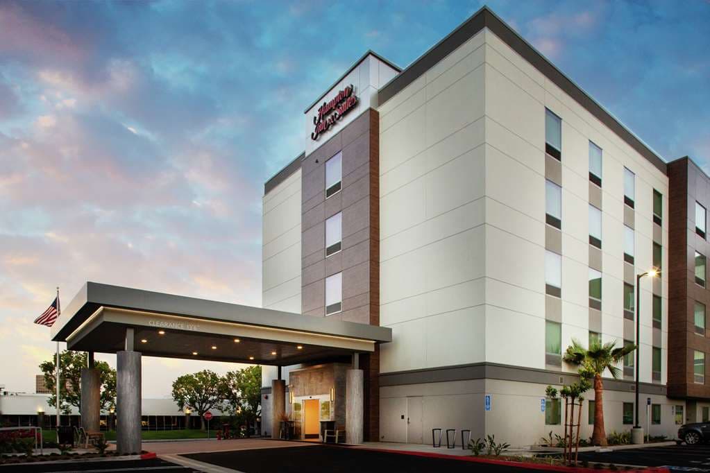 Hampton Inn & Suites Irvine-Orange County Airport, Hotel in Irvine