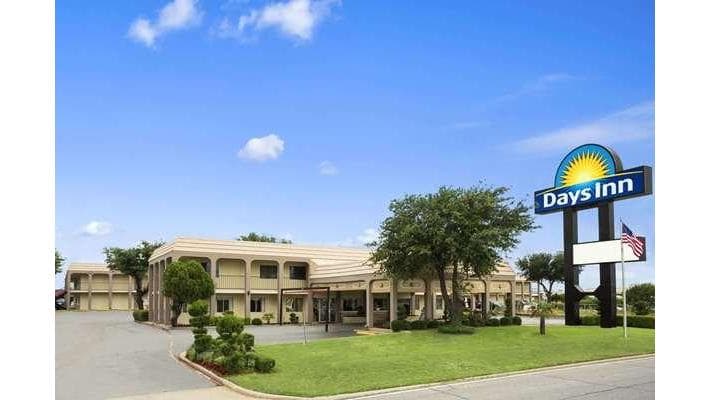 Days Inn by Wyndham Dallas Irving, Hotel in Irving