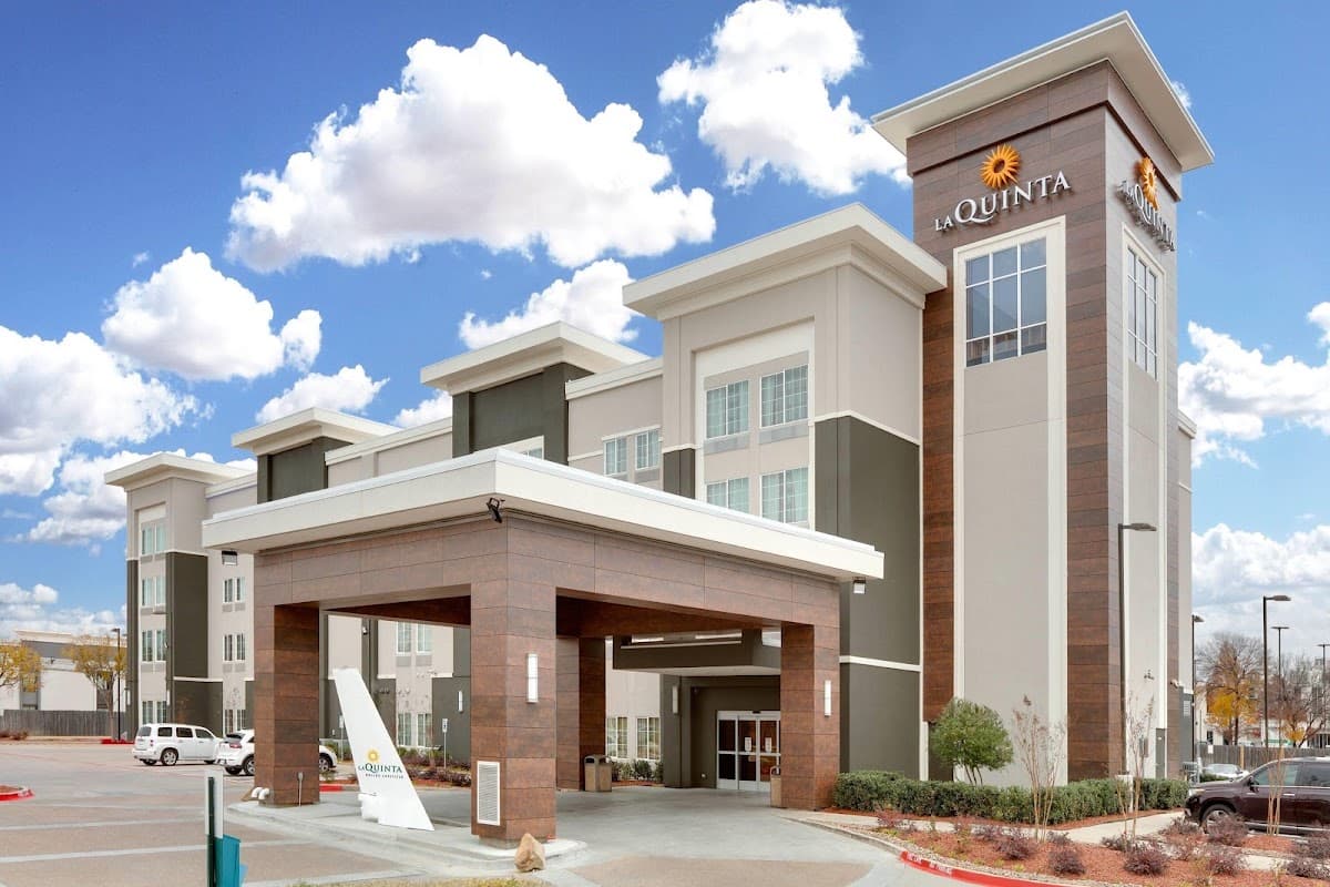 La Quinta Inn & Suites by Wyndham Dallas Love Field, Hotel in Irving