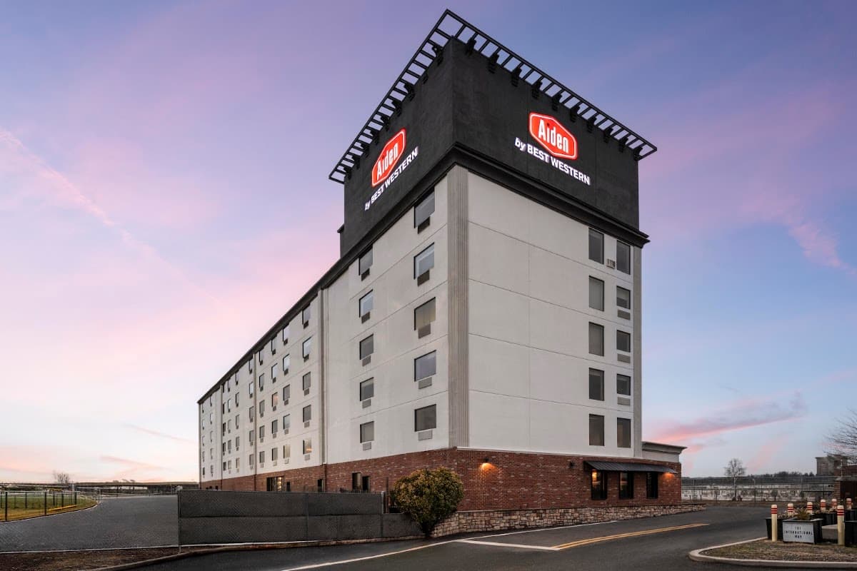 Aiden by Best Western Newark Airport, Hotel in Newark
