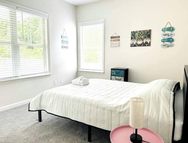 NEW! Cozy & Only ~8 Min Drive to Downtown & Beach!, Hotel in James Island