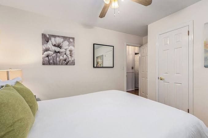 Chic Southern Stay, Hotel in James Island
