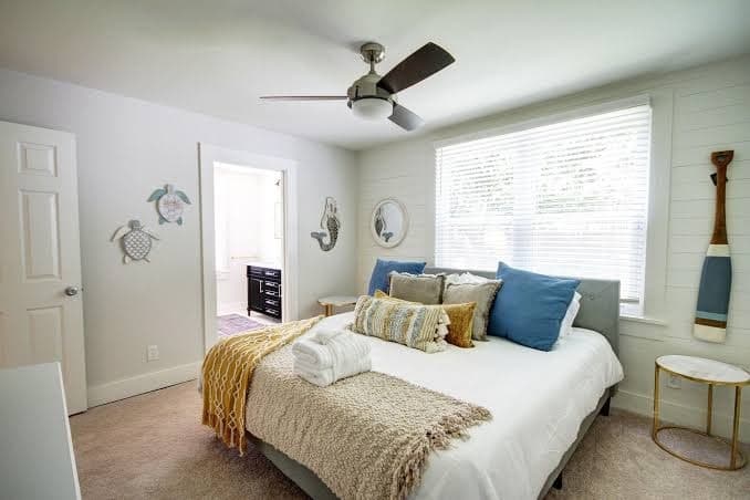 Charming in Charleston - Close to Downtown & Folly Beach, Hotel in James Island
