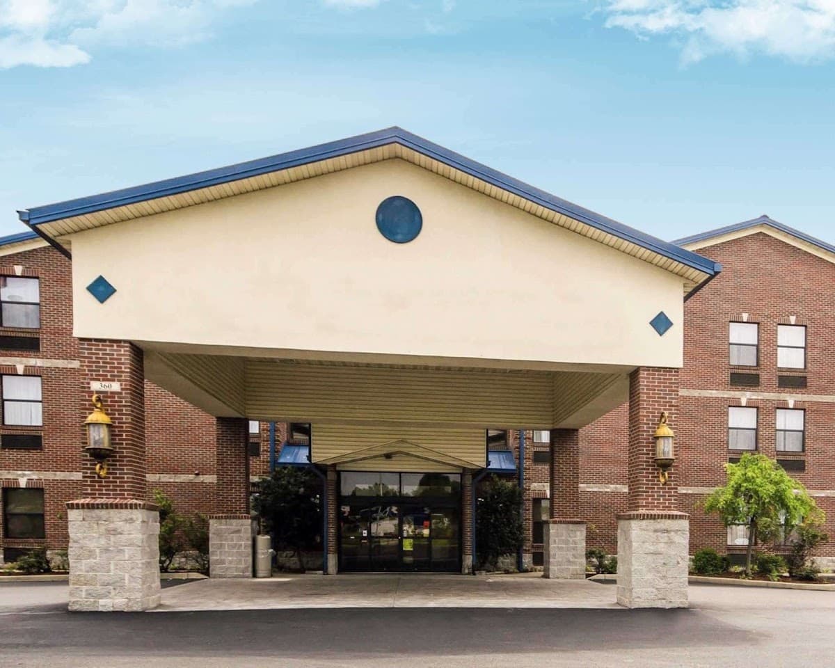 Quality Suites Jeffersonville - Louisville North, Hotel in Jeffersonville