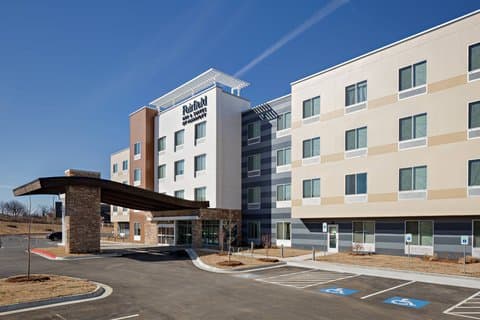 Fairfield by Marriott Inn & Suites Fayetteville, Hotel in Johnson