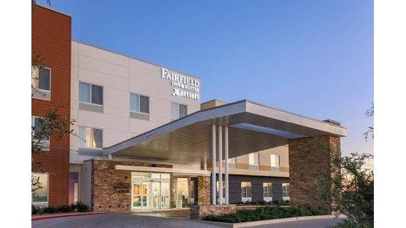 Fairfield by Marriott Inn & Suites Pleasanton, Hotel in Jourdanton