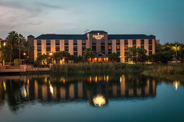 The Palms Inn & Suites Kendall Miami, Hotel in The Crossings