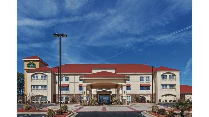 La Quinta Inn & Suites by Wyndham Searcy, Hotel in Kensett