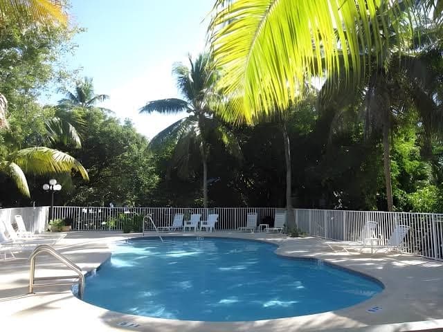 Bay Harbor Lodge, Motel in Key Largo