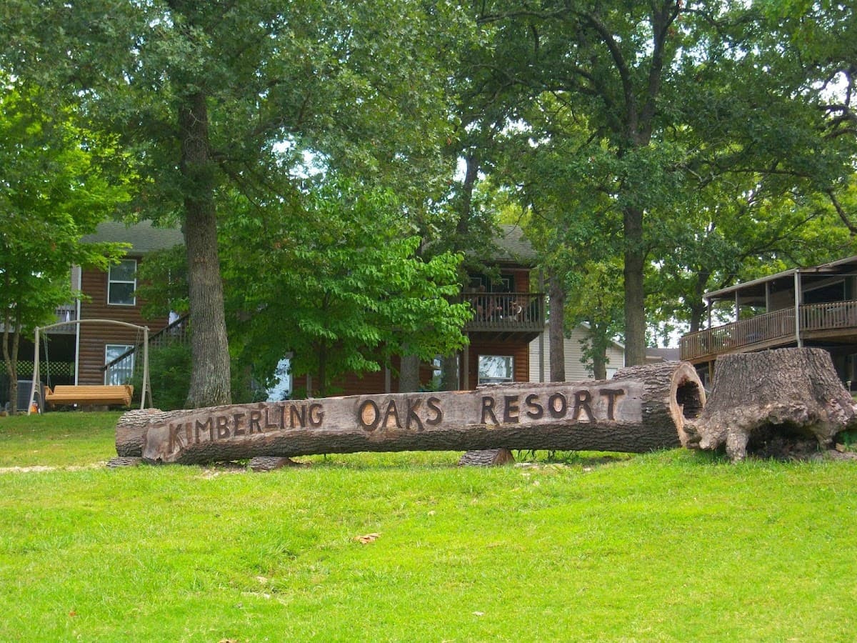 Kimberling Oaks Resort, Resort in Kimberling City