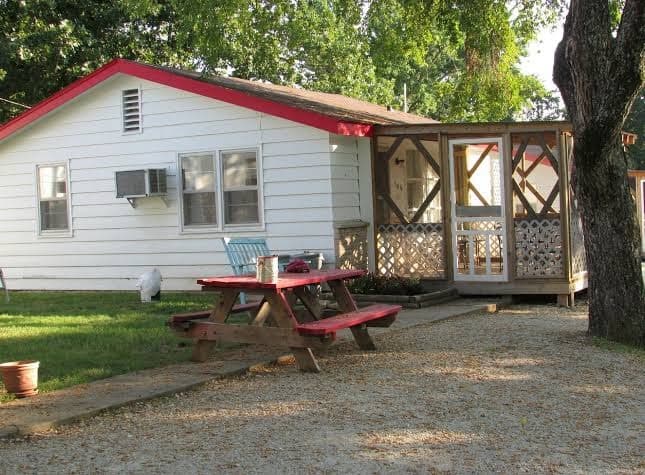 The Cottage Resort and Market, Holiday Home in Kimberling City
