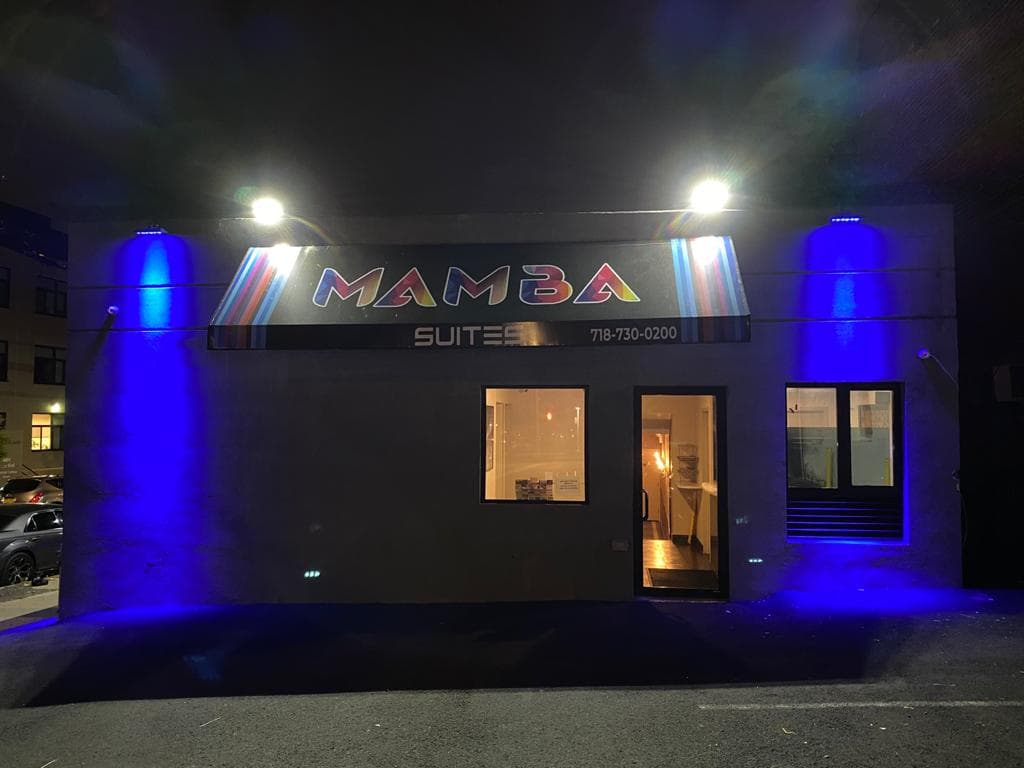 Mamba Hotel, Hotel in Wakefield