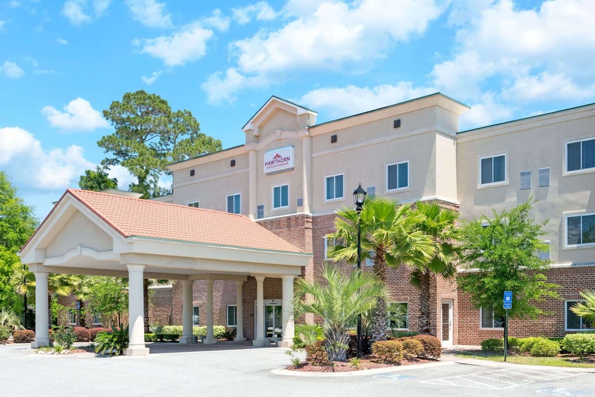 Hawthorn Suites By Wyndham Kingsland I-95/Naval Base Area, Hotel in Kingsland
