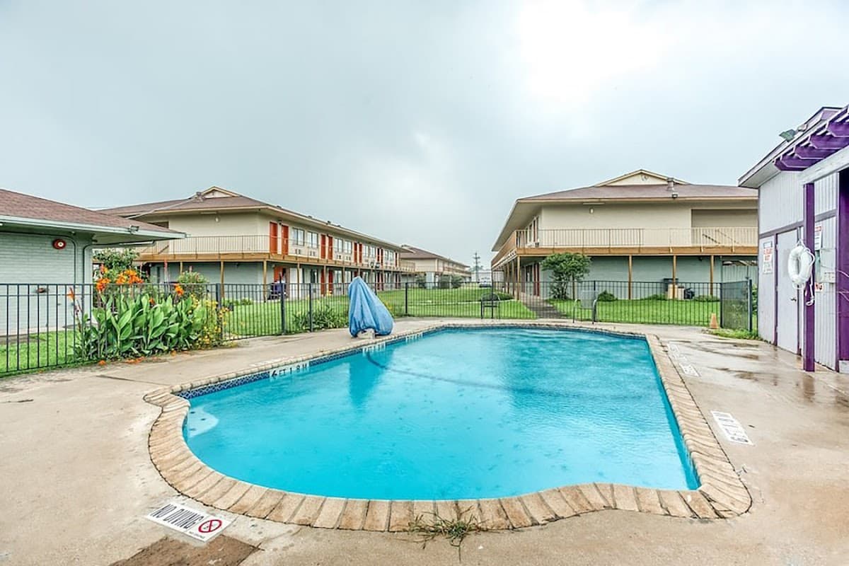 Studio Suites, Hotel in Kirby