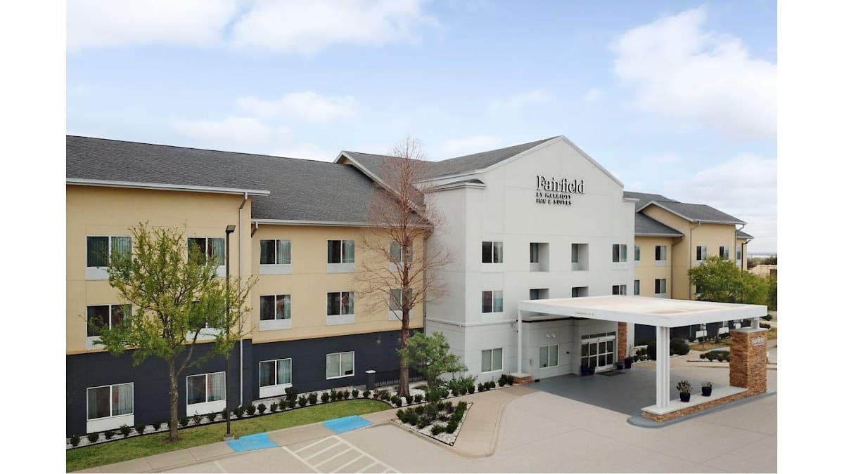 Fairfield by Marriott Inn & Suites Denton, Hotel in Denton