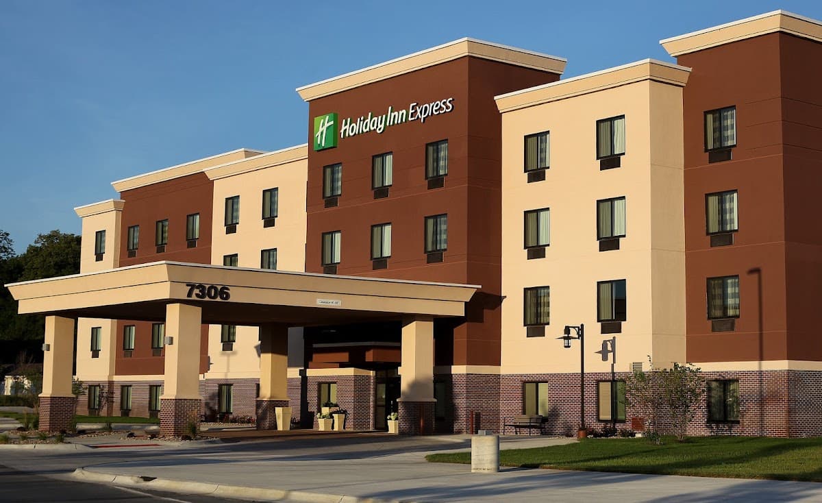 Holiday Inn Express & Suites Omaha South - Ralston Arena by IHG, Hotel in Ralston